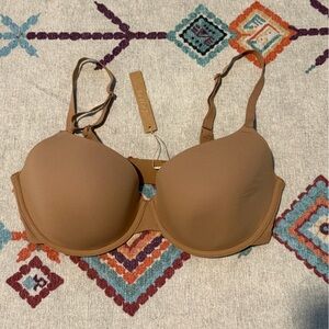 SKIMS T Shirt Bra 38DD Sienna DD